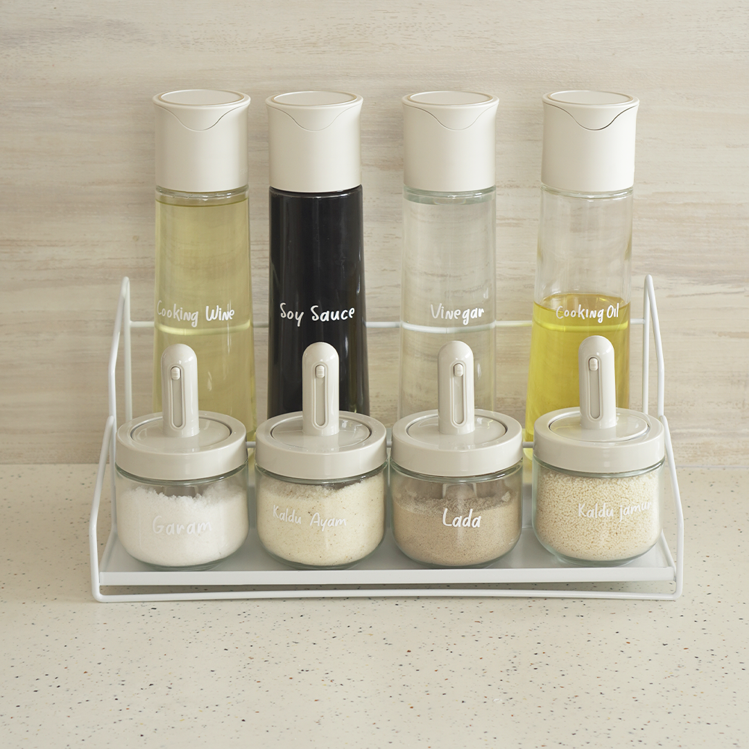 SOSOGU BUNDLE - Set 4 Botol Minyak dan 4 Botol Bumbu Bersendok dengan Rak Susun Tingkat Dapur Kitchen Rack Besi FREE STICKER